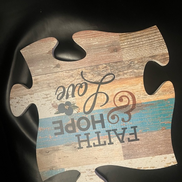 Wall decor in the shape of a puzzle piece - Picture 4 of 4